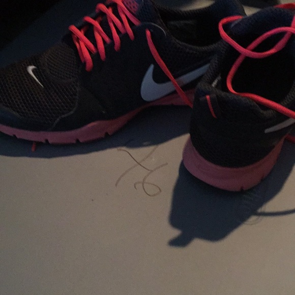 Nike size 10 charcoal gray and orange neon - Picture 4 of 4